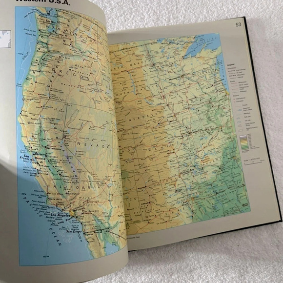 Vintage The Canadian  Oxford School Atlas 5th Edition - Picture 3 of 9